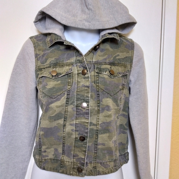 Tinseltown Denim Couture Camo Crop Jacket, XS - Picture 8 of 11